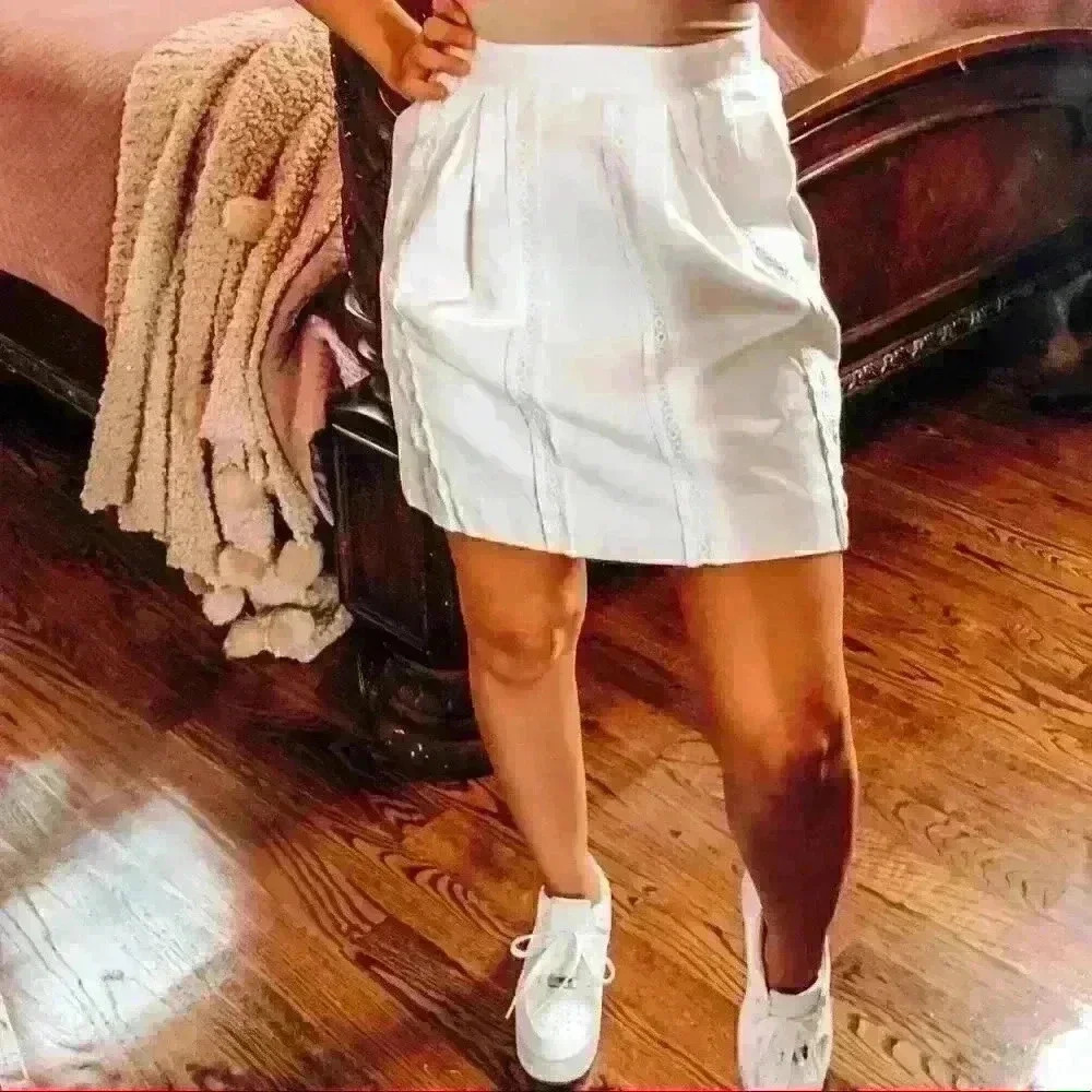J. Crew Mini Eyelet Skirt with Pockets - Picture 5 of 10